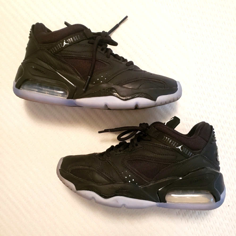 Boys Nike Jordans "Jumpman"